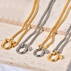 Γυναικείο Κολιέ από Ατσάλι "Horseshoe"