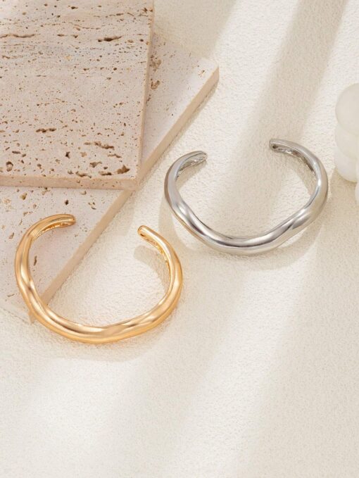 Σετ Βραχιόλια Bangle με Κυματιστό Σχέδιο σε χρυσό και ασημί