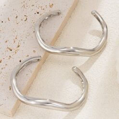 Σετ Βραχιόλια Bangle με Κυματιστό Σχέδιο σε ασημί