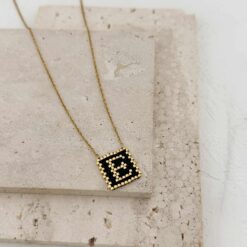 Κολιέ με Αρχικό Γράμμα Ε – Χειροποίητο με Επιχρύσωση