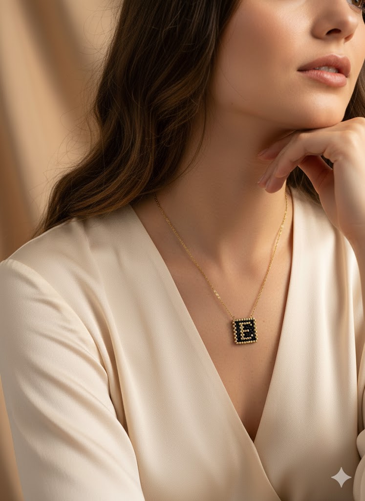 Κολιέ με Αρχικό Γράμμα Ε – Χειροποίητο με Επιχρύσωση