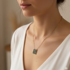 Κολιέ με Αρχικό Γράμμα Π – Χειροποίητο με Επιχρύσωση