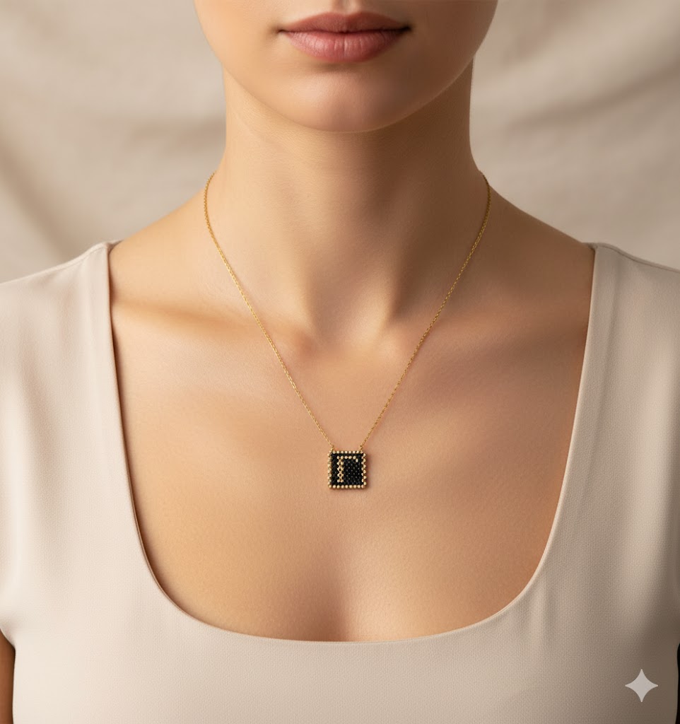 Κολιέ με Αρχικό Γράμμα Γ– Χειροποίητο με Επιχρύσωση