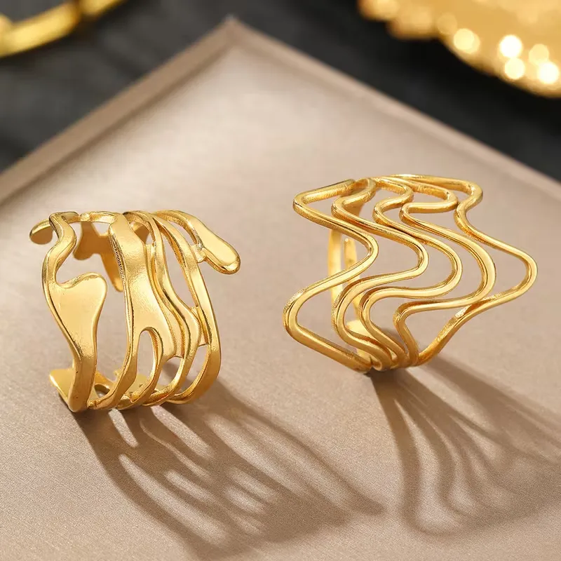 Χρυσό Σετ Δαχτυλίδια Αφηρημένο Κυματιστό Σχέδιο - Σύγχρονο Statement Jewelry