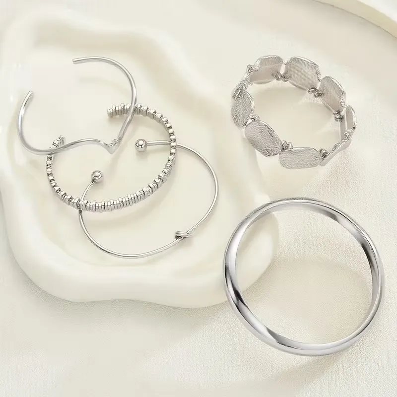 Σετ 5 Statement Βραχιόλια | Chunky Βραχιόλια Layering με ανάγλυφες Λεπτομέρειες (Χρυσό/Ασημί)