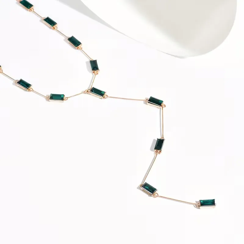 Κολιέ Lariat με Χρυσή Αλυσίδα και Πράσινα Κρύσταλλα