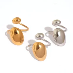 Μίνιμαλ γυναικείο δαχτυλίδι με το σύμβολο του απείρου από χρυσό ανοξείδωτο ατσάλι 18K