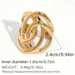 Εντυπωσιακό γυναικείο statement δαχτυλίδι από χρυσό ανοξείδωτο ατσάλι 18K με ανάγλυφο γεωμετρικό μοτίβο