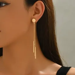 Γυναικεία μακριά χρυσά και ασημένια σκουλαρίκια με τρεις κρεμαστές αλυσίδες και μεταλλικά στοιχεία bars