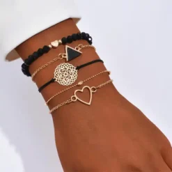 Σετ Γυναικεία Βραχιόλια Boho με Μαύρες Χάντρες (5 Τμχ) | chicbee.gr
