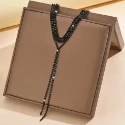μαύρο-choker-κολιέ-πολυεπίπεδο-με-στρας-διαστάσεις-chicbee
