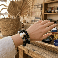 set-vraxilia-me-mayres-xantres-onyxa-perles