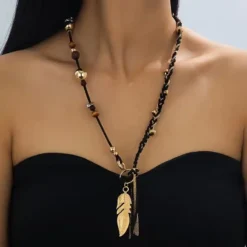 Boho Μακρύ Κολιέ με Χρυσό Φτερό & Κρόσσια
