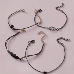 Σετ Μαύρα Βραχιόλια Ποδιού Boho με Λωτό & Φτερό | Chicbee.gr